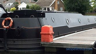 Houseboat z řek Velké Británie