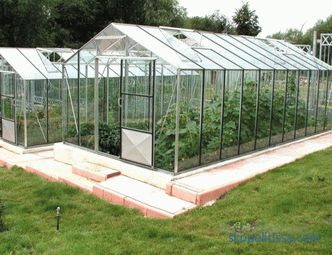 Skleníkový skleník na dacha, typy skleněných skleníků a kritéria pro jejich výběr