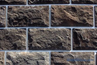 Broušený kámen: druhy umělého kamene