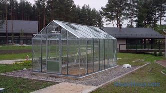 Polykarbonátový skleník s otevírací střechou, posuvný střešní skleník, posuvný skleník