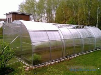 Polykarbonátový skleník s otevírací střechou, posuvný střešní skleník, posuvný skleník