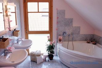 Design koupelny v soukromém domě s oknem, projekty v venkovských domech, moderní nápady, fotografie